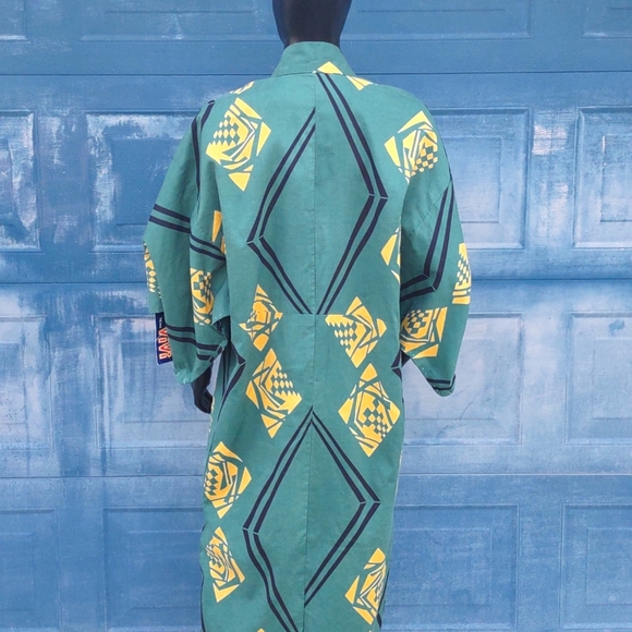 VIVI The Man Men's Cultural Robe - Picture 12 of 17